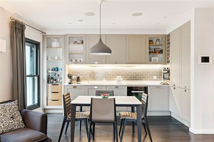 2 Bedroom Flat For Sale In Fulham Road, London, SW10