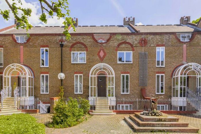 1 Bedroom Flat To Rent In Oxford Road, London, W5