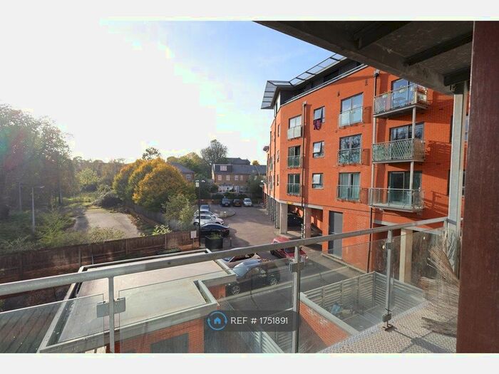1 Bedroom Flat To Rent In Cherrywood Lodge, London, SE13