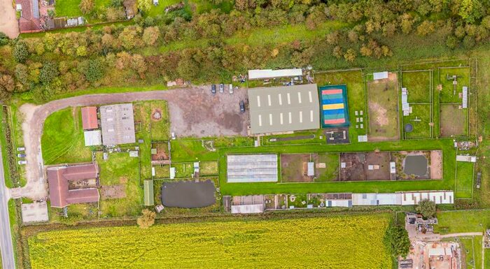 Smallholding For Sale In Akeferry Road, Haxey, Doncaster, DN9