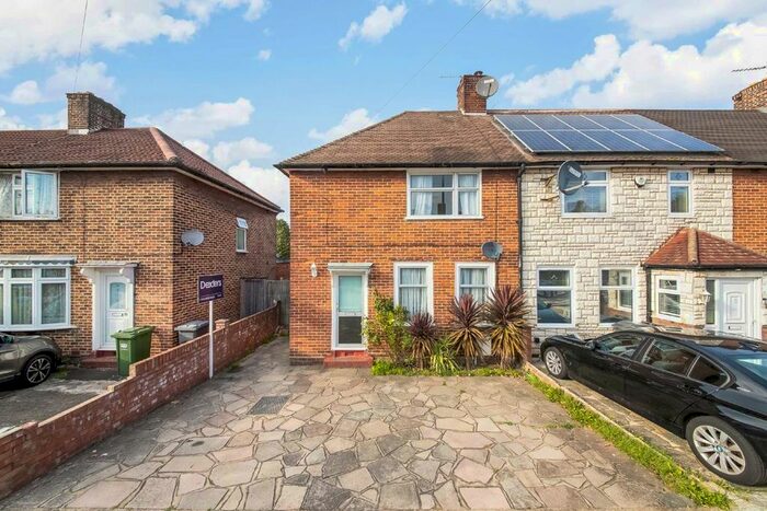 3 Bedroom Semi-Detached House To Rent In Boundfield Road, London, SE6