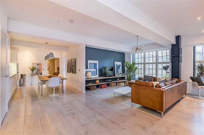 2 Bedroom Flat To Rent In Marshall Street, London, W1F