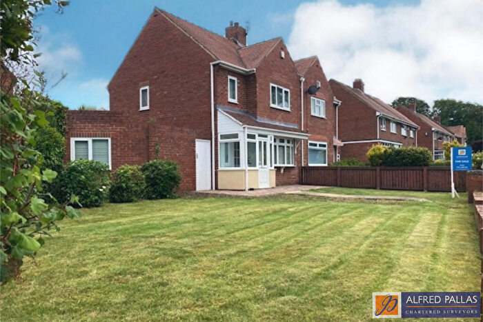 2 Bedroom Semi-Detached House For Sale In Clinton Place East Herrington, SR3