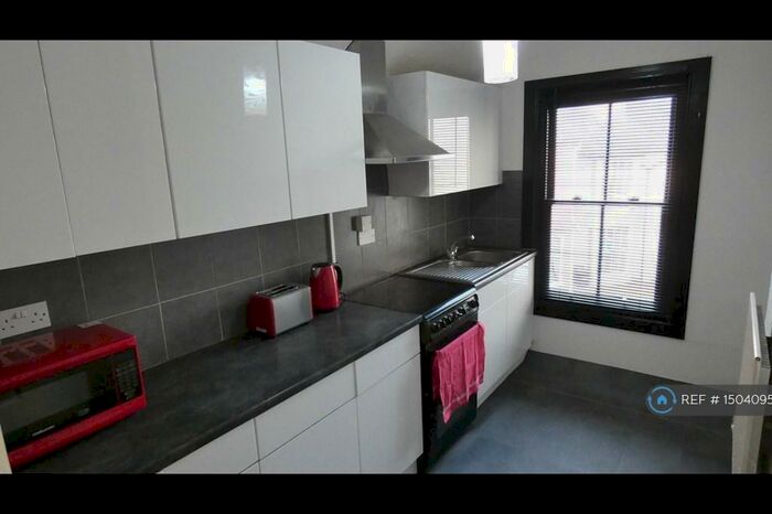 1 Bedroom Flat To Rent In Old Pier Street, Walton On The Naze, CO14