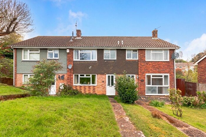 3 Bedroom Property For Sale In Arun Path, Uckfield, TN22