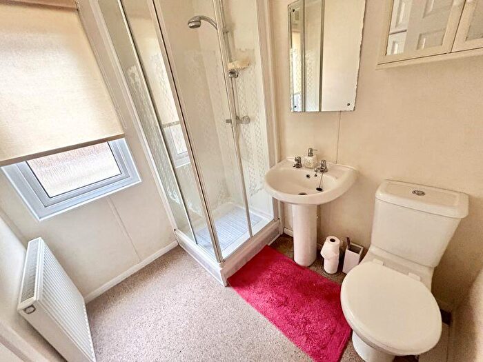 2 Bedroom Detached Bungalow For Sale In Hendre Road, Conwy, LL32