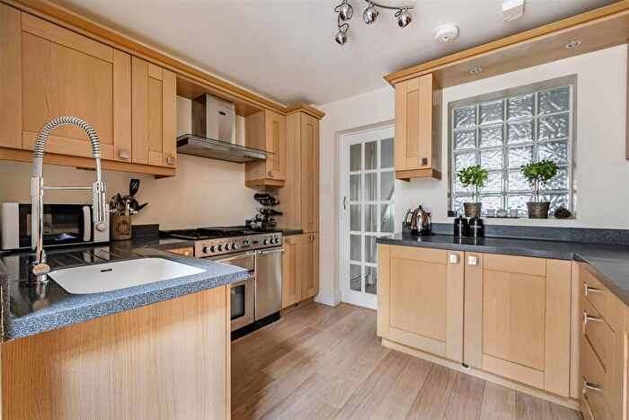 3 Bedroom Terraced House For Sale In Victoria Road, Wargrave, Reading, Berkshire, RG10