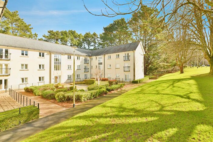 2 Bedroom Flat For Sale In Echo Crescent, Plymouth, PL5
