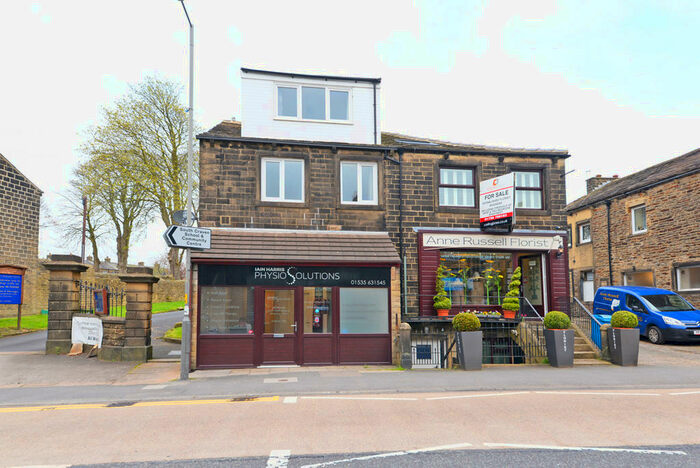 2 Bedroom Flat To Rent In Main Street, Cross Hills, BD20