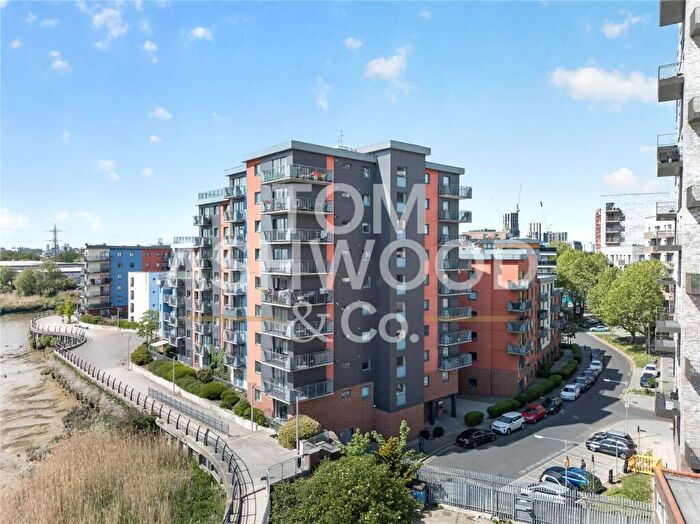 1 Bedroom Apartment For Sale In Runnel Court, Spring Place, Barking, IG11