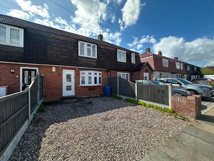 3 Bedroom Terraced House For Sale In Harrow Crescent, Harold Hill, Romford, RM3