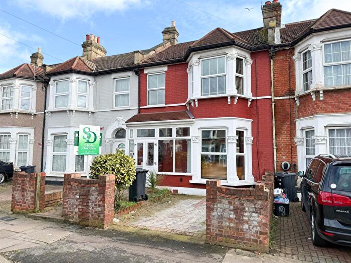 3 Bedroom House For Sale In Hazeldene Road, Goodmayes, IG3