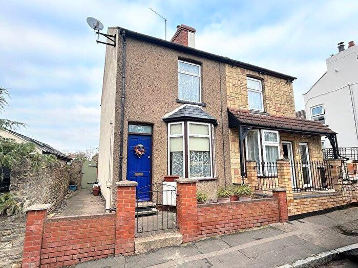 2 Bedroom Semi-Detached House For Sale In Vicarage Road, Bradwell, Milton Keynes, MK13