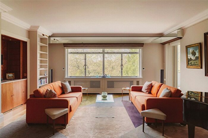 3 Bedroom Flat To Rent In St James's Place, St James, SW1A