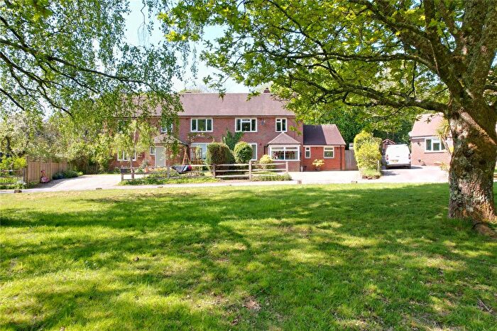 3 Bedroom Semi-detached House For Sale In Homelands Copse, Fernhurst, Haslemere, Surrey, GU27