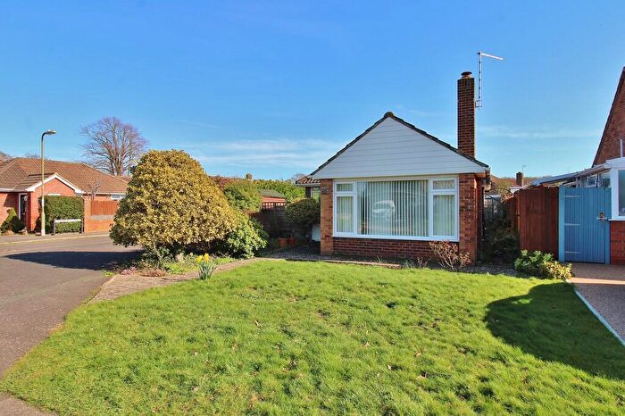 2 Bedroom Detached Bungalow For Sale In Burnt House Lane, Stubbington, Fareham, PO14