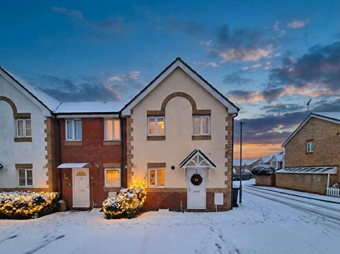 3 Bedroom End Of Terrace House To Rent In Bentley Drive, Harlow, Essex, CM17