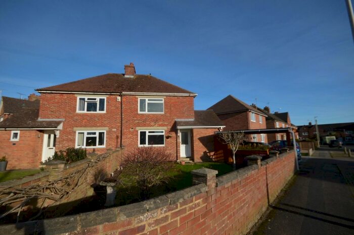 3 Bedroom Semi-Detached House To Rent In Tennyson Road, Ashford TN23