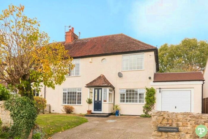 4 Bedroom Semi-Detached House To Rent In Pennyfarthing, Lower End, Great Milton, Oxford, OX44