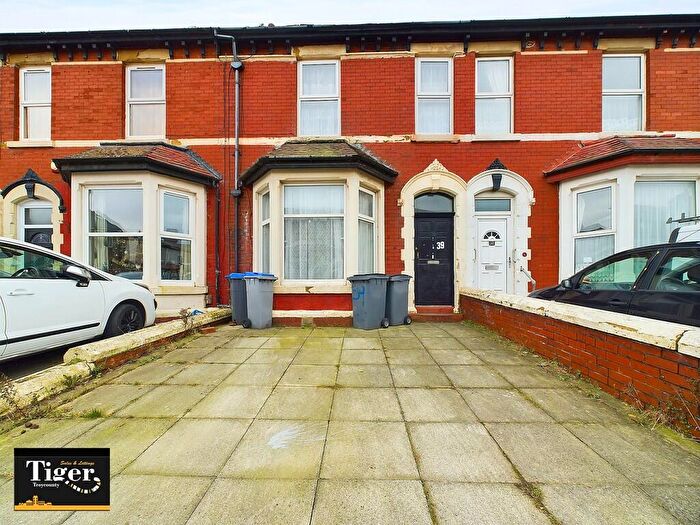1 Bedroom Flat To Rent In Clevedon Road, Blackpool, FY1