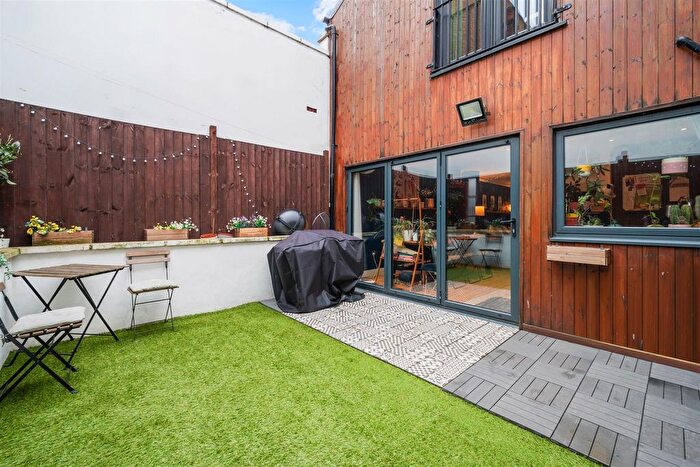 4 Bedroom Property For Sale In Walpole Road, Colliers Wood, SW19