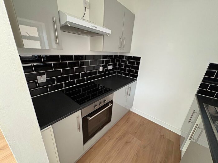 1 Bedroom Flat To Rent In Glengall Road, Kilburn London, NW6