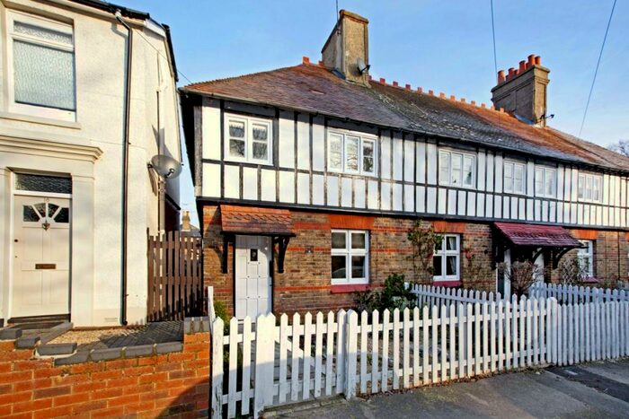 2 Bedroom End Of Terrace House To Rent In Vicarage Road Maidenhead, SL6