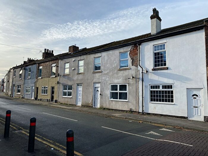 2 Bedroom Flat For Sale In A Mersey Road, Widnes, Cheshire, WA8