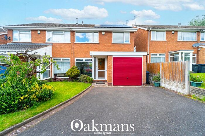 3 Bedroom Semi-Detached House For Sale In Metchley Court, Birmingham, West Midlands, B17