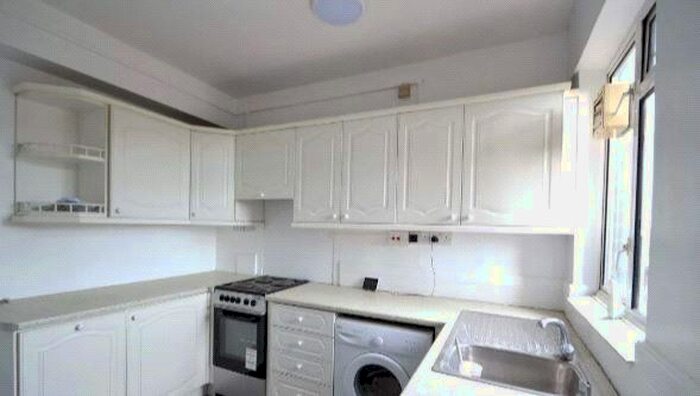 2 Bedroom Flat To Rent In Euston Road, London, NW1