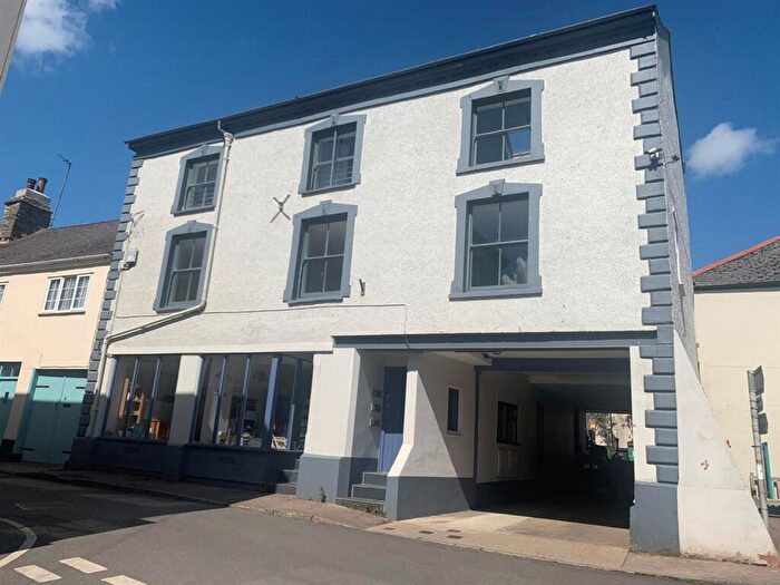 2 Bedroom Apartment To Rent In South Molton Street, Chulmleigh, EX18