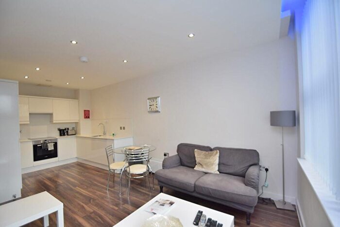 1 Bedroom Apartment For Sale In South Row, Centro, MK9