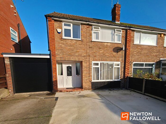 3 Bedroom Semi-Detached House For Sale In Beresford Road, Mansfield Woodhouse, NG19