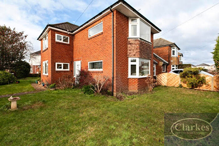 3 Bedroom Detached House For Sale In Pickford Rd, Victoria Park, Bournemouth, BH9