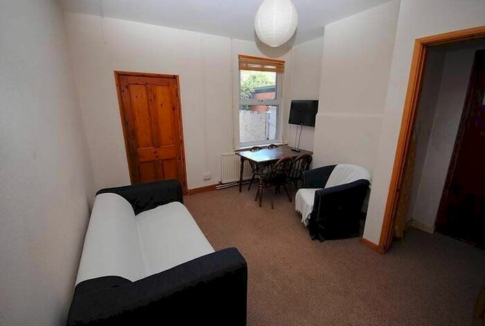 4 Bedroom Flat To Rent In Granville Street, Loughborough LE11