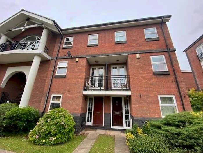 3 Bedroom Town House To Rent In Craiglee Drive, Cardiff, CF10