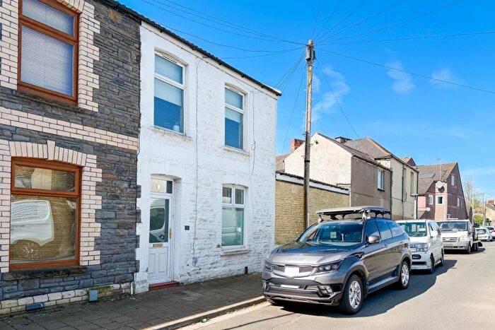 3 Bedroom End Of Terrace House For Sale In Adeline Street, Splott, CF24