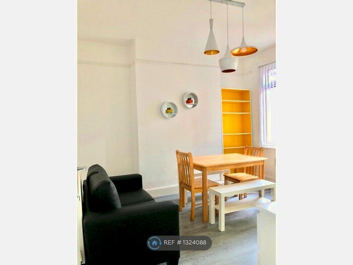 4 Bedroom Terraced House To Rent In Kempton Road, Liverpool L15