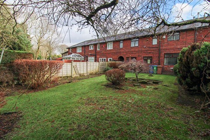 3 Bedroom Semi-Detached House For Sale In Verdun Crescent, Rochdale, OL11