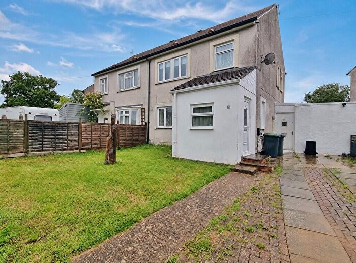 3 Bedroom Semi-Detached House For Sale In Corhampton Crescent, Leigh Park, PO9