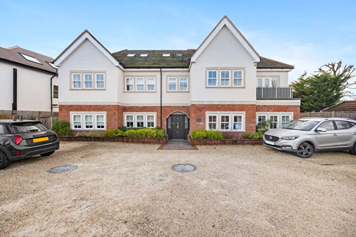 2 Bedroom Apartment For Sale In Ref: Gf - Fir Tree Road, Banstead, SM7