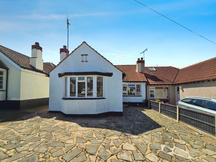 3 Bedroom Bungalow To Rent In Adalia Crescent, Leigh On Sea, SS9