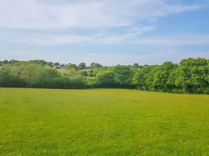 4 Bedroom Detached House For Sale In Beacon Lane, Staplecross, Robertsbridge, TN32