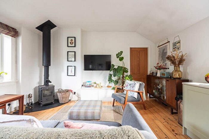 2 Bedroom Flat For Sale In / Seafield Avenue, Edinburgh, EH6