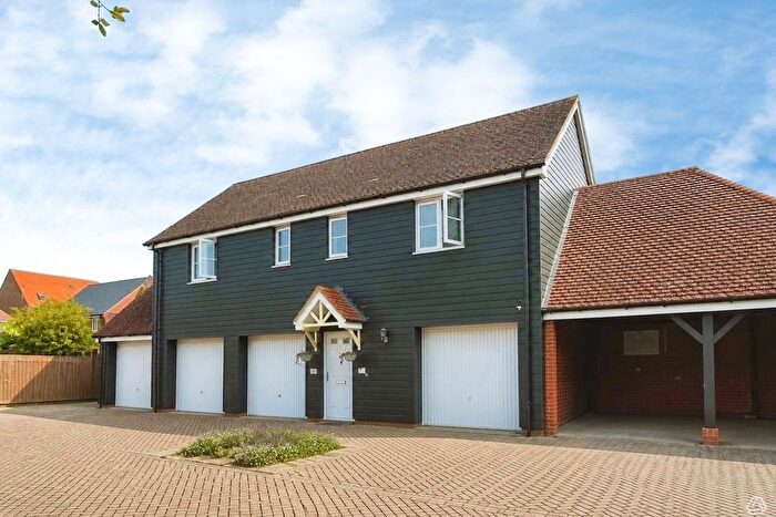 2 Bedroom Flat For Sale In Starlings Roost, Bracknell, Berkshire, RG12