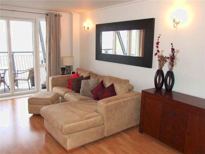 1 Bedroom Flat To Rent In Hutchings Street, London, E14