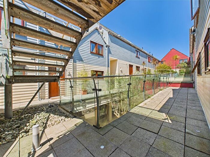 2 Bedroom Flat For Sale In Discovery Quay, Falmouth - Shared Ownership, TR11