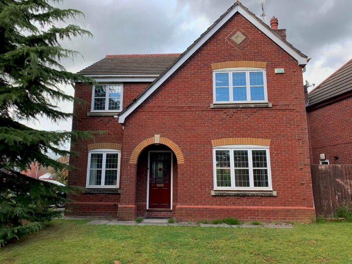 4 Bedroom Detached House To Rent In Blenheim Drive, Prescot, L34