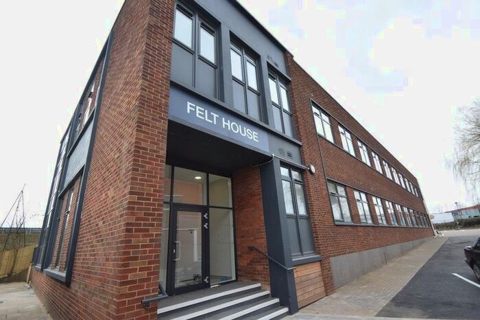 1 Bedroom Flat To Rent In Laporte Way, Luton, LU4