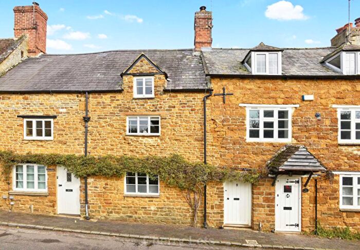 2 Bedroom Cottage To Rent In Philcote Street, Deddington, OX15